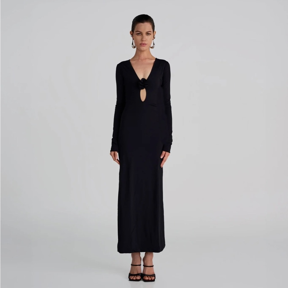 MAYGEL CORONEL LUCIR BLACK DRESS Elegant Long Sleeve Dress